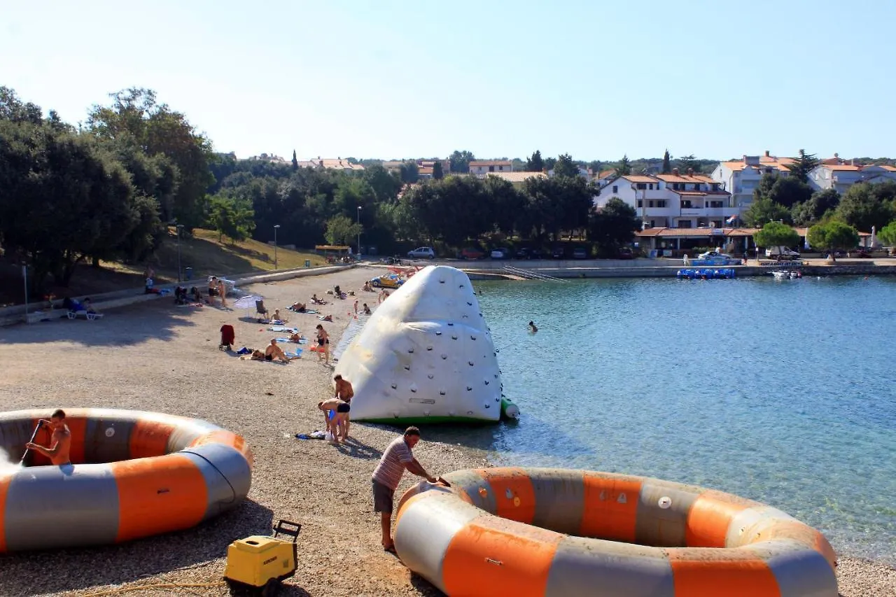 Holiday House With A Parking Space Pula - 13024 Holiday home